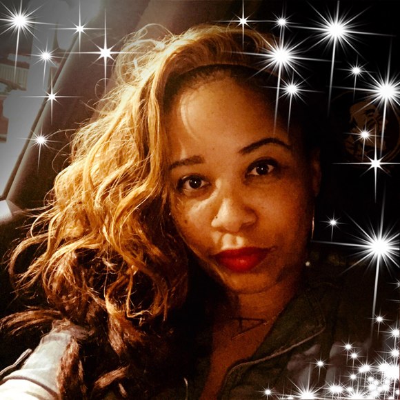 Meet your Posher, Amy - Picture 1 of 1